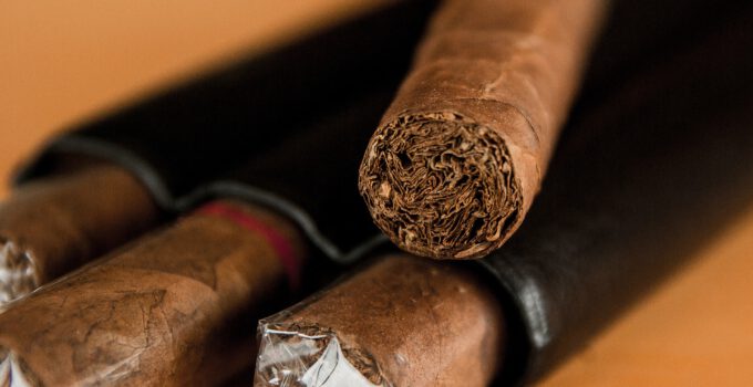 Wie lange kann eine Zigarre im Humidor gelagert werden?